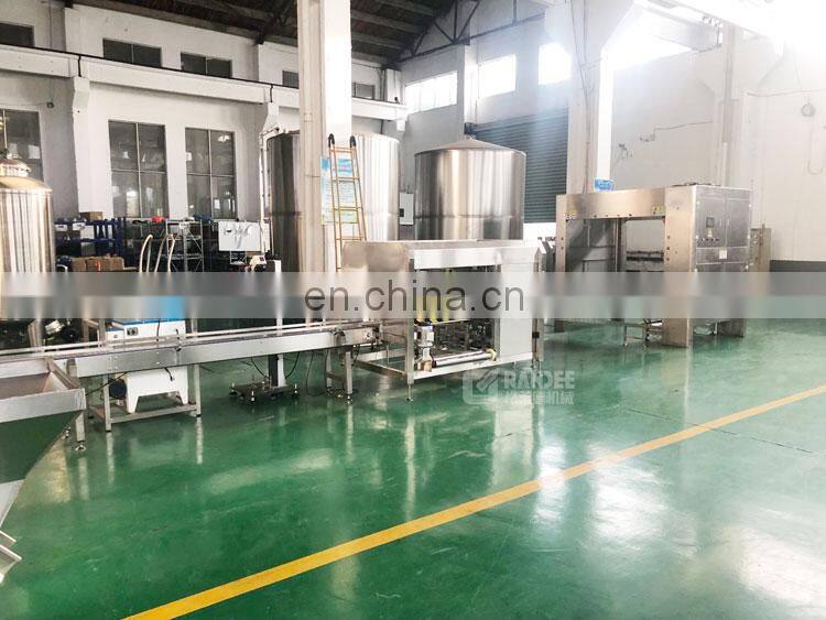 Automatic 5 gallon bottle inside and outside washing machine with neck upside down