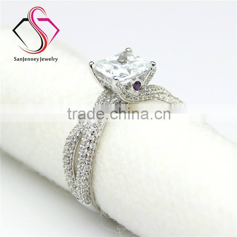 Princess Brilliant Cut Moissanite Sqaure 2 Carat 7mm Center Split Shanks 14k 18k White Yellow Gold Platinum Engagement Ring