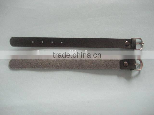 personalized maroon plastic loops (M-LP036)
