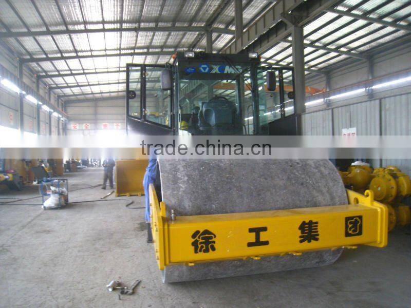 XCMG XS262 single drum vibratory roller road roller