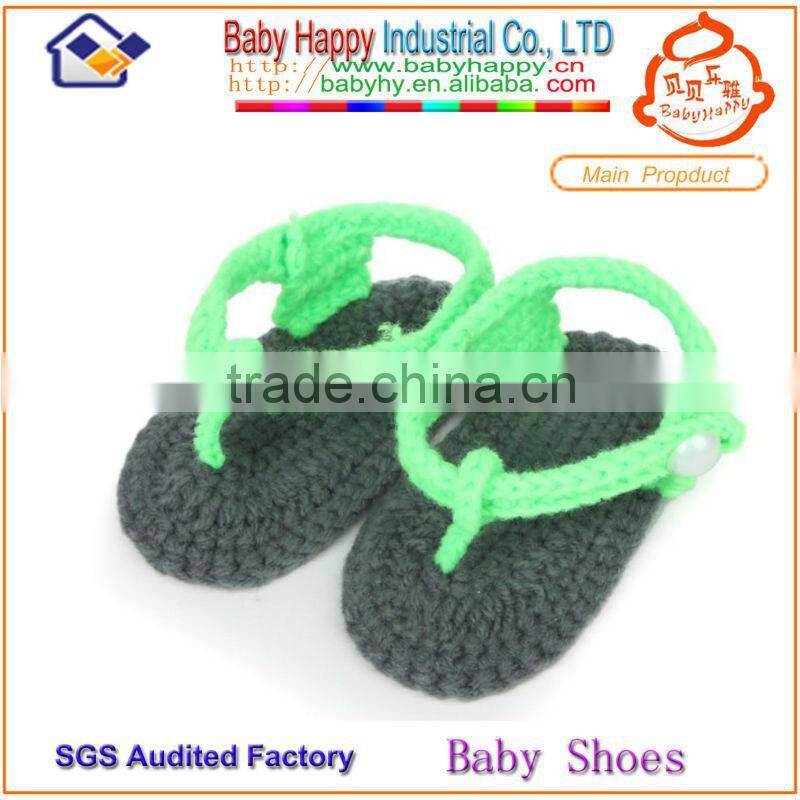 Nice design wool knitted baby winter boots