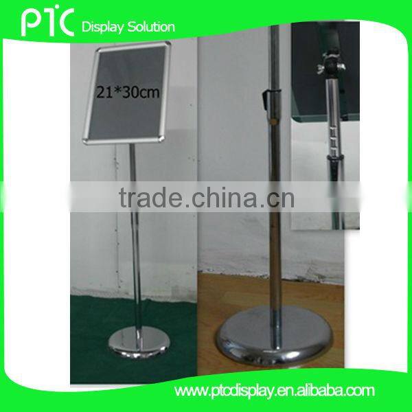 Information stand with telescopic pole to adjust height