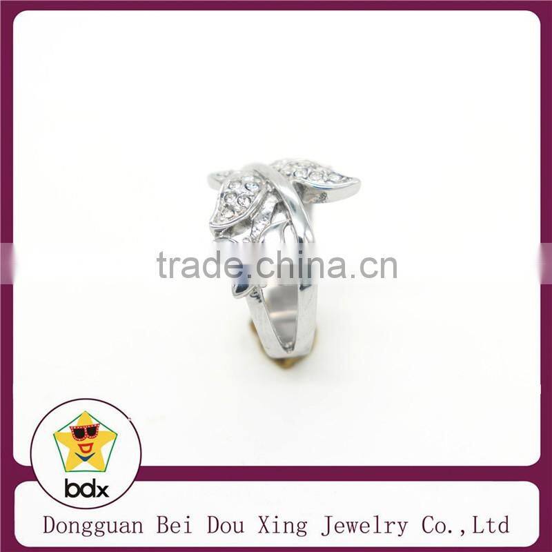 2015 shiny and sparkling heart sharp rhinestone stainless steel rings