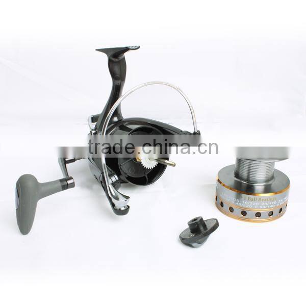 Stainless steel plate spinning fishing reel