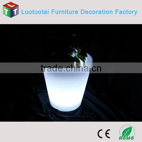 led outdoor flower pot, rechargeable plastic garden pot, China wholesale plant pot