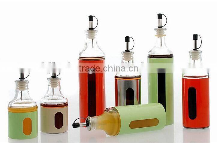 2016 unique more style red plastic coating glass olive oil dispenser