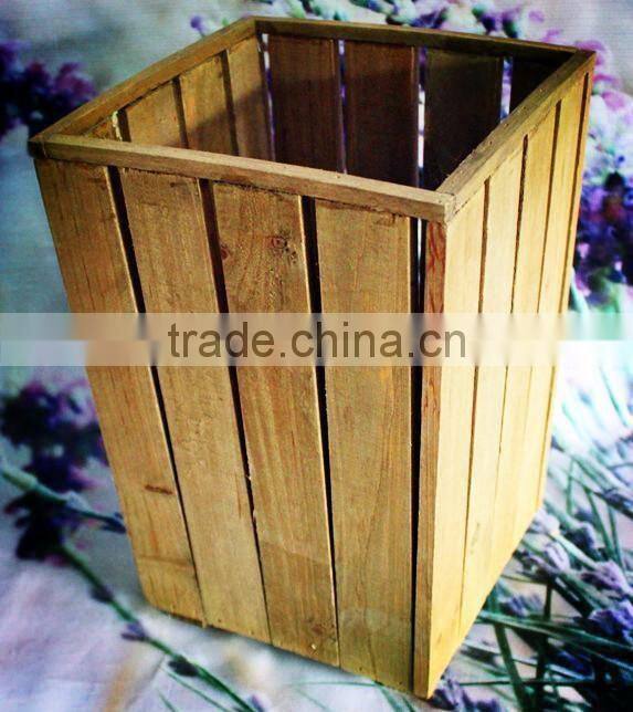 Wooden trash bin