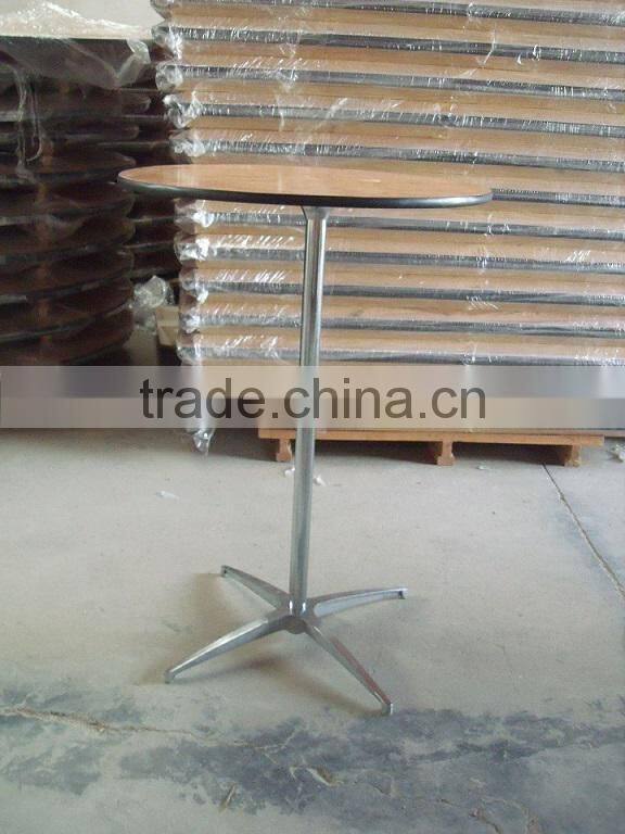 China manufacturer high quality wooden bar table cocktail table