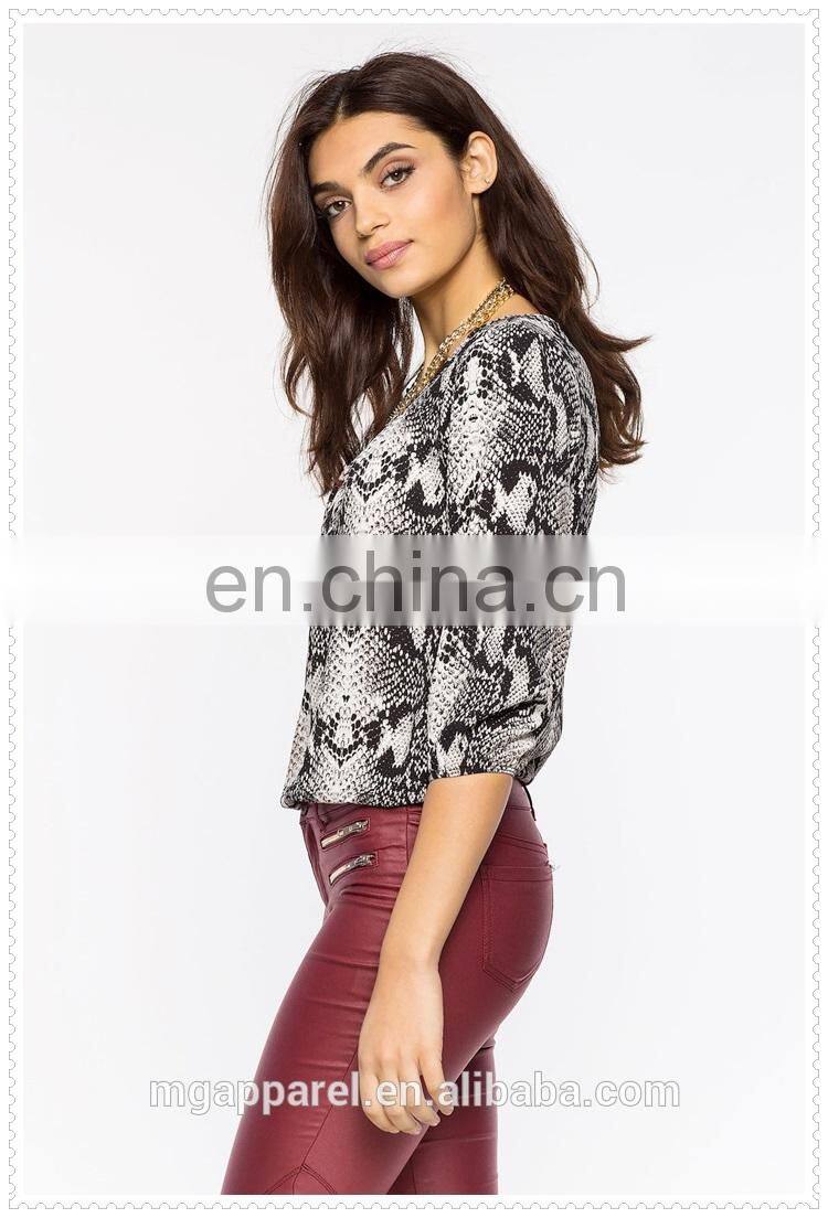 latest lady fashion pleated and bubble hem snake printed blouse design