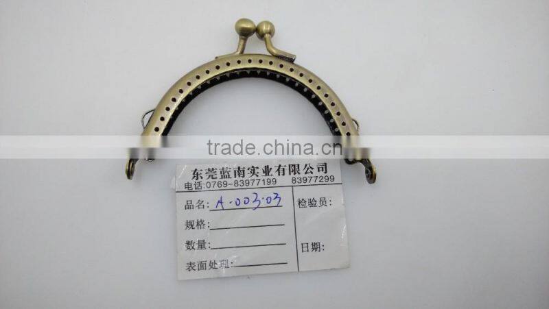 Ladies' fashion metal purse handbag sewing frame with kiss lock