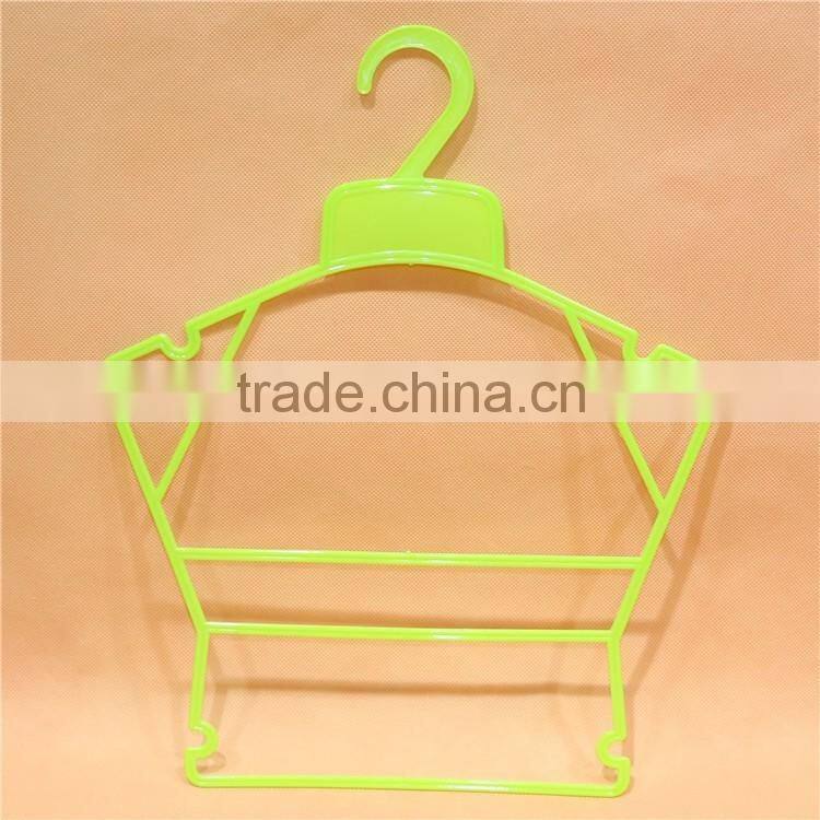 Colorful plastic kids suit hanger with low price