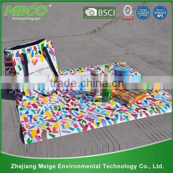New design fashion low price waterproof stripe beach mat