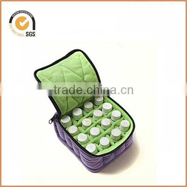 30 Bottle Essential Oil Carrying Case- Soft with Zipper