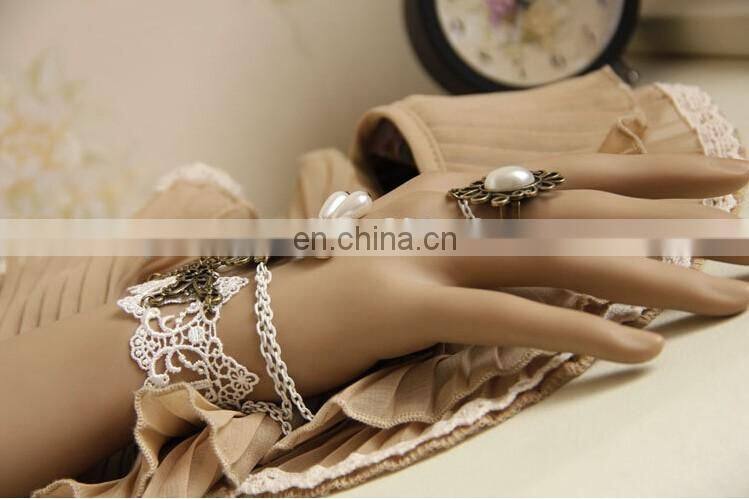New Arrival Vintage White Lace Bride Wristlet Jewelry Bracelet
