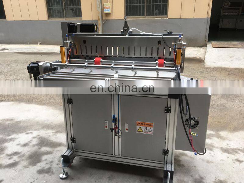 Computerized Industrial Roll To Sheet Cutting Machine Servo Motors