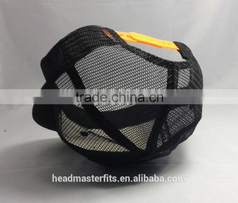 Custom Flat Brim Trucker Cap Glod Metal Plate Mesh Cap 6 Panel Pu brim Trucker Hats