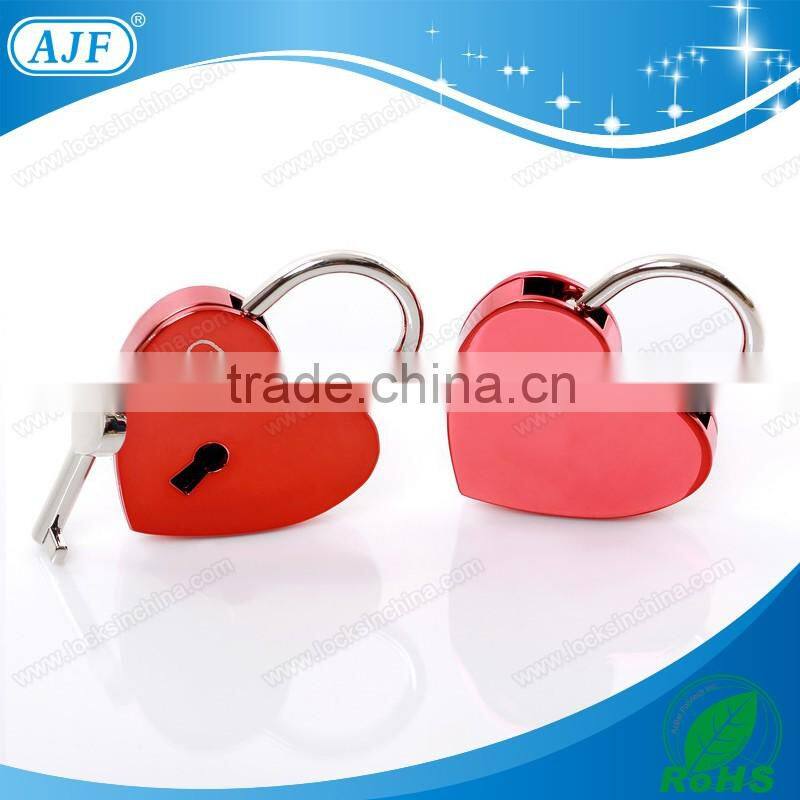 TUV passed AJF 2016 the newest popular product of shiny white color wish love heart lock,Liebesschloss,cadenas
