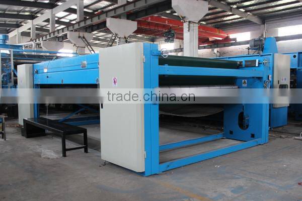 Cross lapping machine, cross lapper machine, nonwoven machine cross lapper