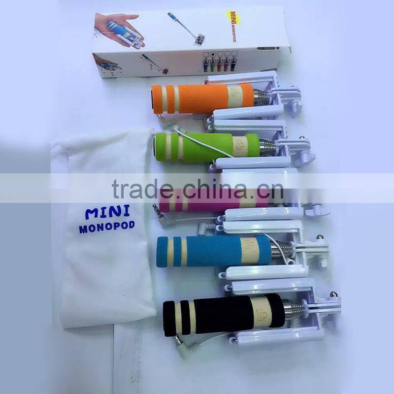 2016 Pocket size and foldable OEM mini wired cable selfie stick