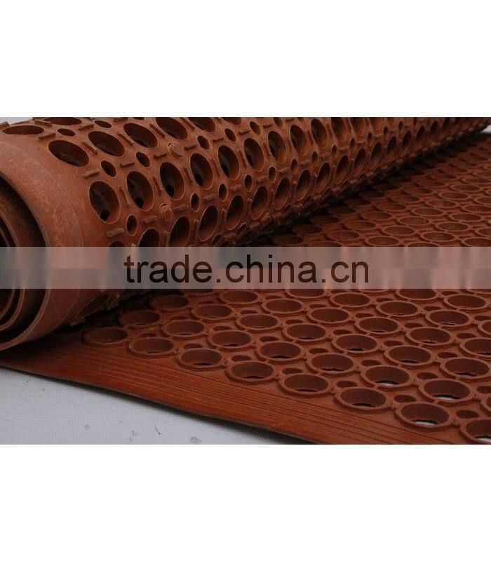China Manufacturer Red Anti Fatigue Kitchen Perforated Rubber Mats