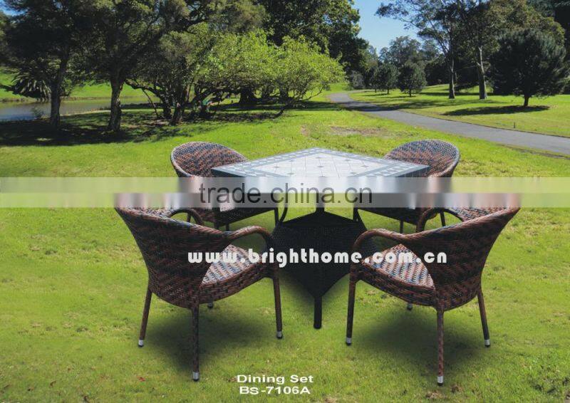 White Outdoor PE Rattan Dining Set for Outdoor with 6 Chairs