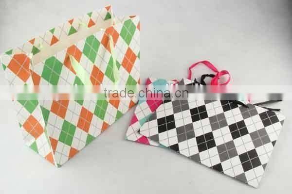 Foldable Gift Bag with Diamond Pattern/ Shopping Bag