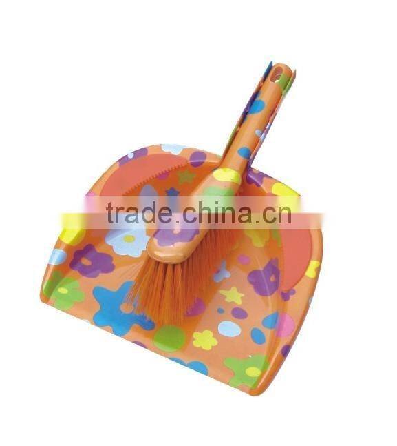 Professional Short Handle Plastic Broom And Dustpan Set