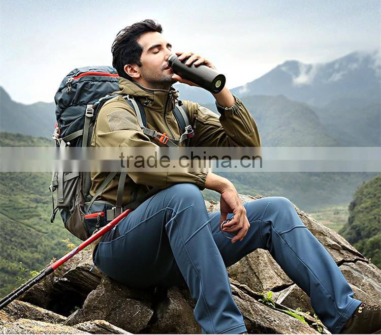 Wholesale customized outdoor mens hooded winter softshell jacket