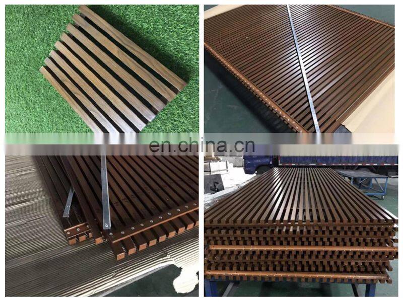 Wood Color Aluminum Alloy Roof Trellis Screen Metal Main Gate For Outdoor Decoration