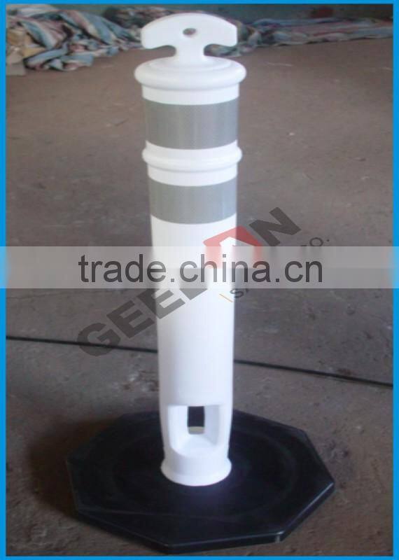 Road side traffic delineator warning post flexible road post