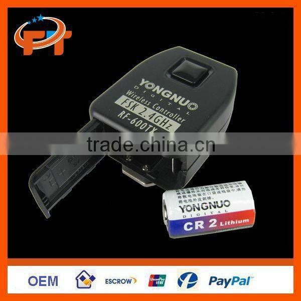 RF-602 2.4GHz Wireless Remote Flash Trigger for Canon and Nikon
