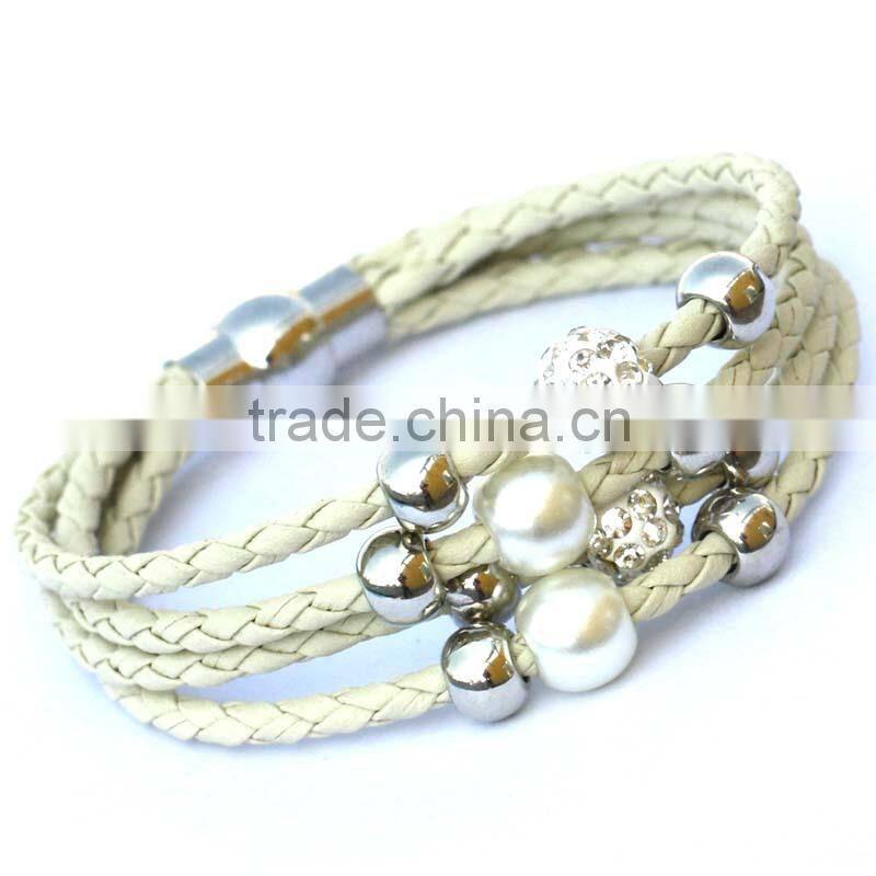 Lady PU Leather Cuff Wrap Wristband Magnetic Buckle Bracelet with Sliding Beads