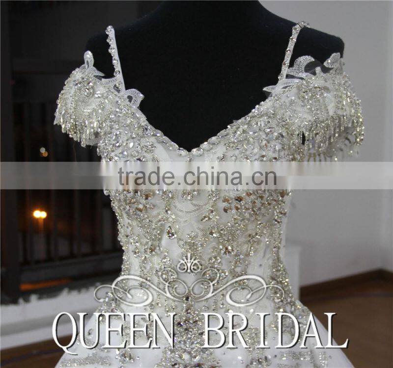 Luxury Ball Gown Sew On Crystal Beaded Saudi Arabian Wedding Dress
