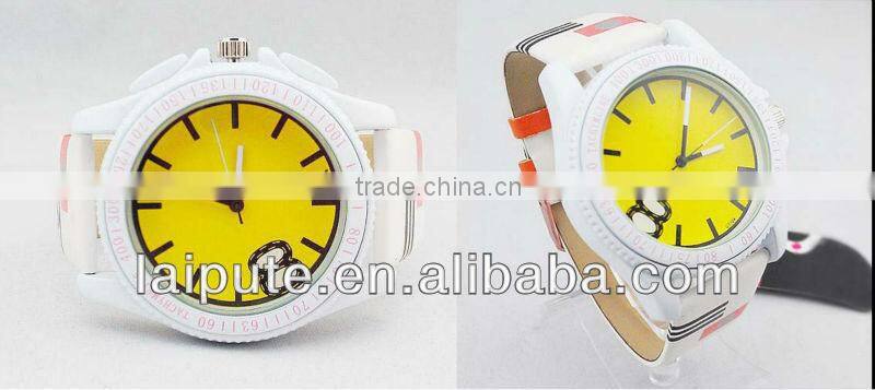 2013 fashion plastic watch