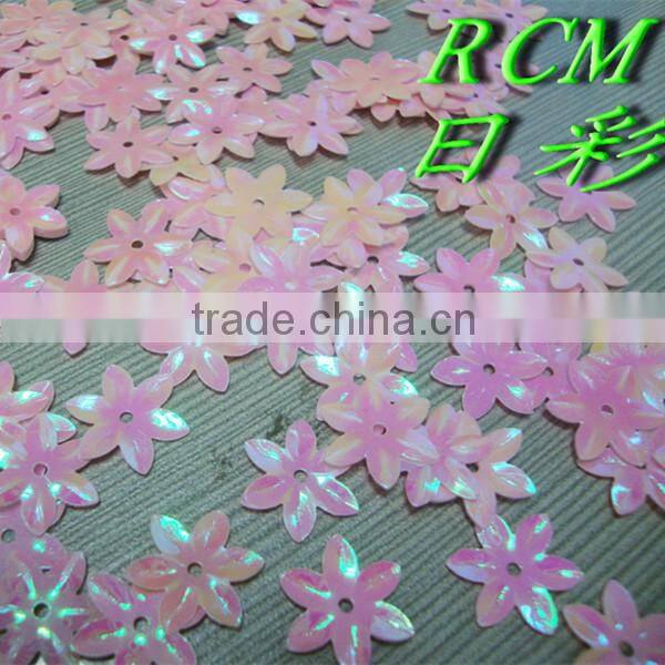 High Quality &Low Price PET/PVC Flower Ornament Sequins