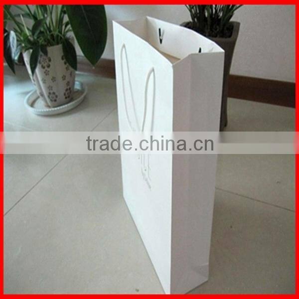 White CMYK Silver Stamping Logo Gift Packaging paper Bag Wholesale