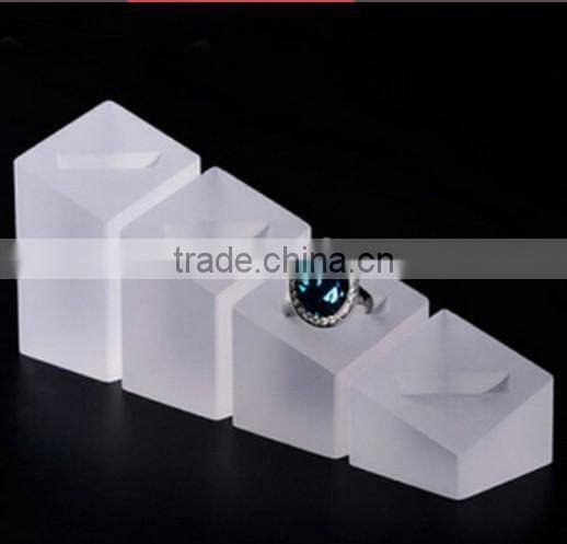 clear acrylic ring display ideas