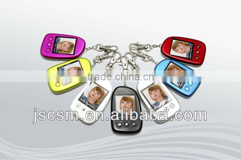 Christmas decoration gifts 1.5inch egg digital keychain photo frame with photo slideshow logo printing