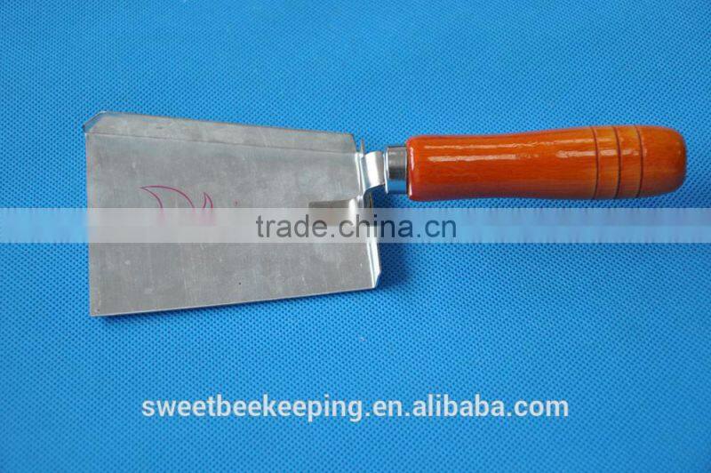 hot sale beehive tools galvanized pollen shovel with plastic handle