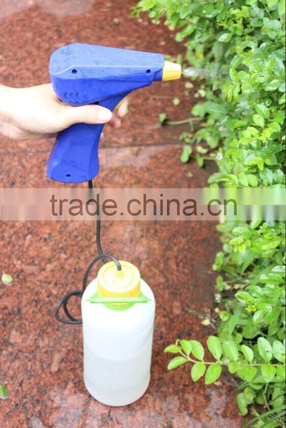 iLOT Multi-Purpose trigger battery sprayer and watering can