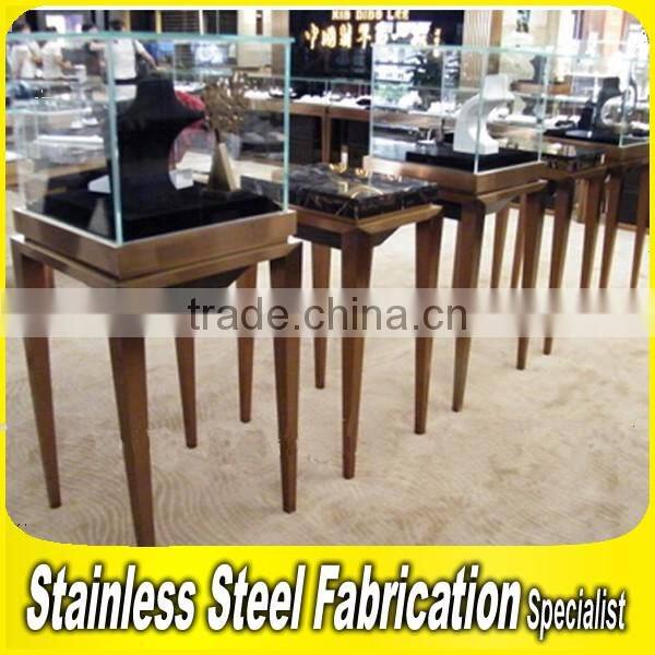 Bespoke Stainless Steel Glass Jewelry Display Showcase