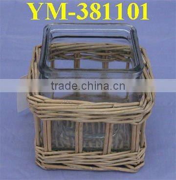 oval willow candle holder with handle