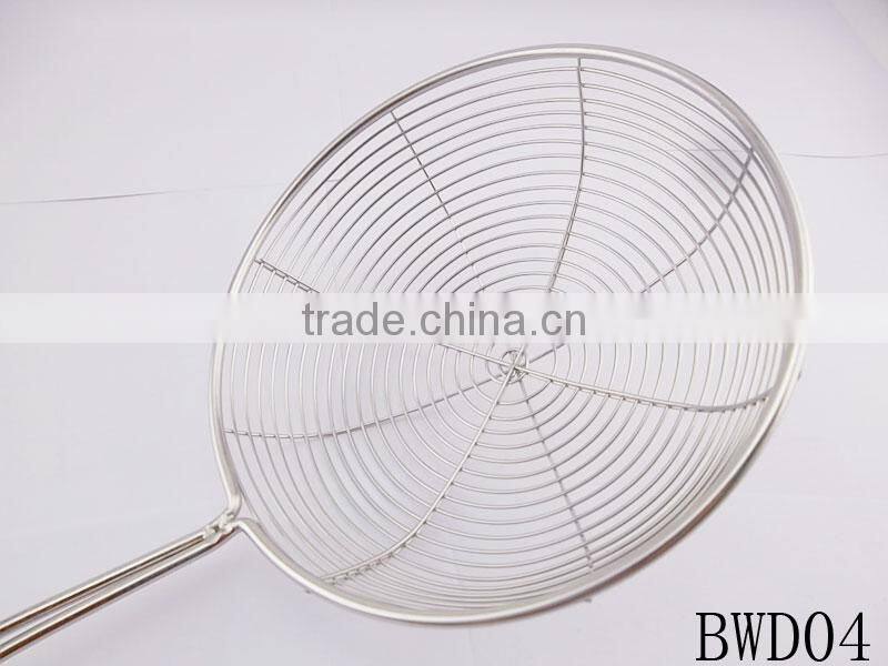 high quality 16"kitchen tools stainless steel stainer for oil filter with rubber coverd handle