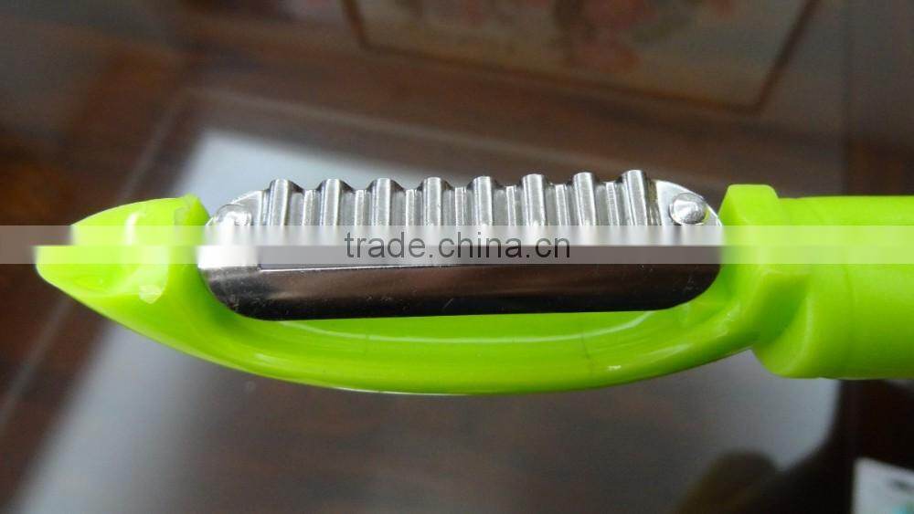 Fruit and vegetable peeler