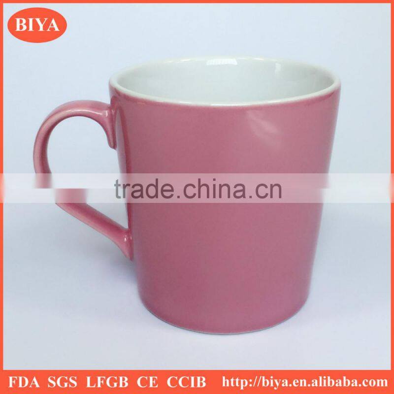ceramic coffee mug with big handle for promotion with custom design ,shinny pink and white
