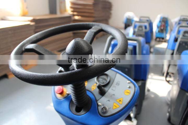 Small ride on floor scrubber dryer large area used