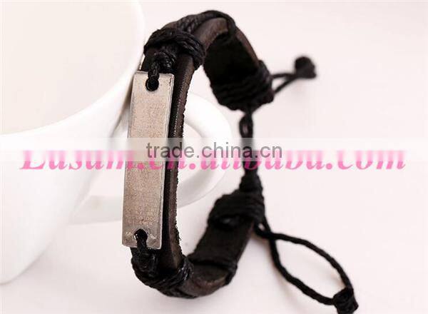 Cheap leather cuff bracelet with engraved metal plate,teen leather bracelet