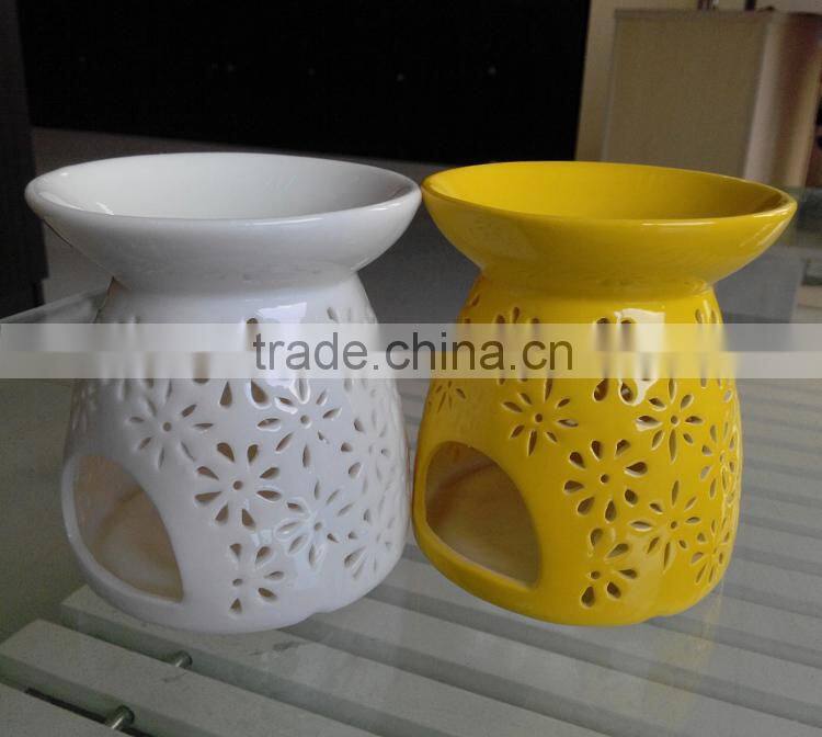 2015 ceramic material white color flower hole unglazed ceramic oil burner