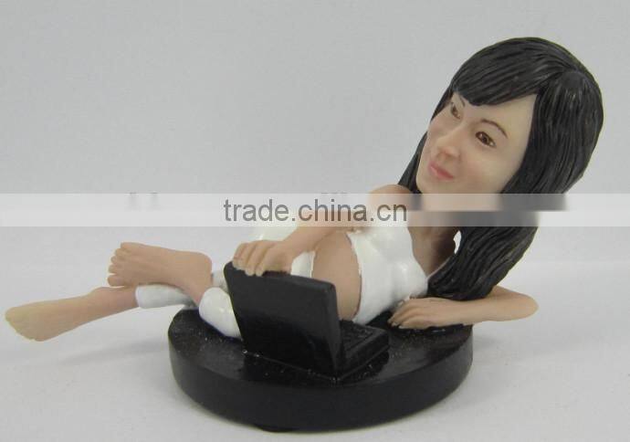 customize Sexy girl sitting resin figure