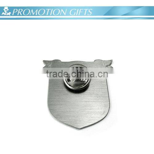 gift items sports club badge pin